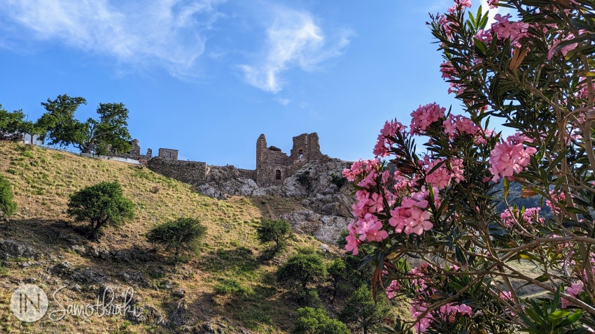 The fortress tower is visible from many places in Chora