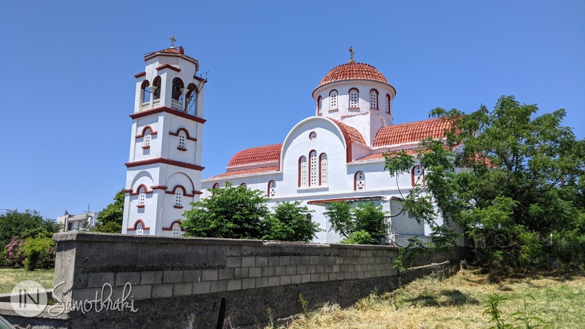 The church Panagia Kamariotissa in the port town of Samothraki