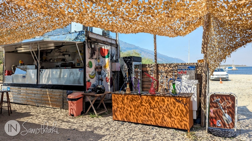 Food truck at Saoki Beach Bar