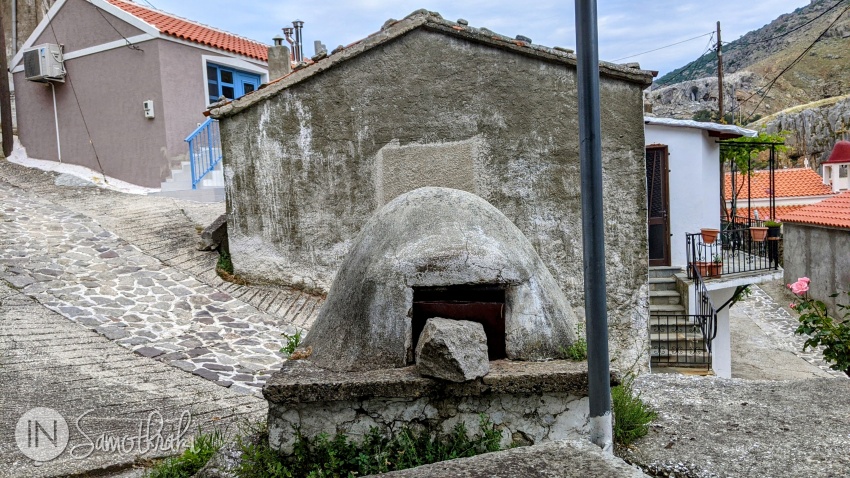 Occasionally you'll stumble upon an old traditional oven.