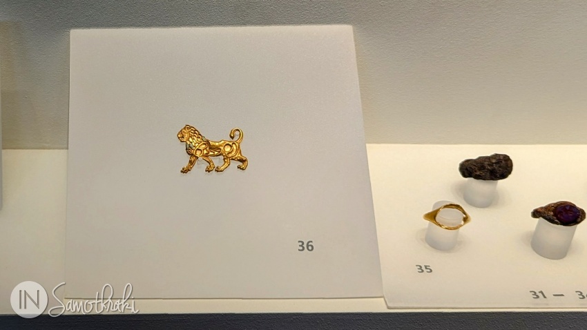 Golden Persian brooch