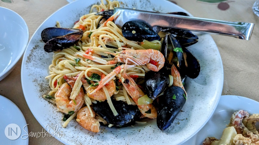 Seafood pasta at the O Psaras tavern in Therma